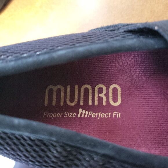 Munro made in America proper fit comfort Mary Jane flats - Picture 5 of 5